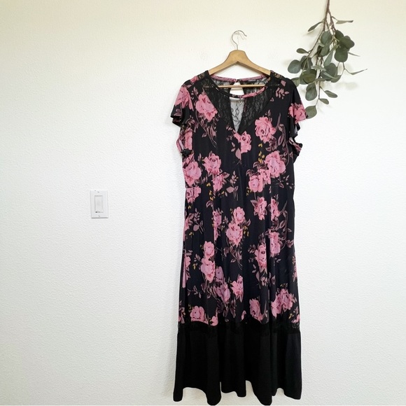 Torrid- Midi Floral Studio Knit Dress w/ Lace Trim- 2 - Picture 7 of 9